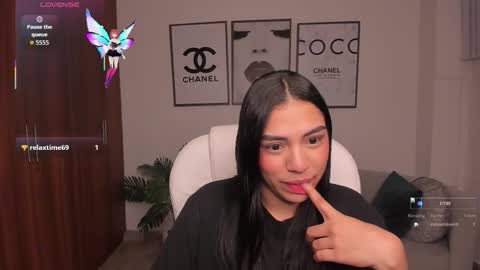  Emma online show from November 15, 7:38 am