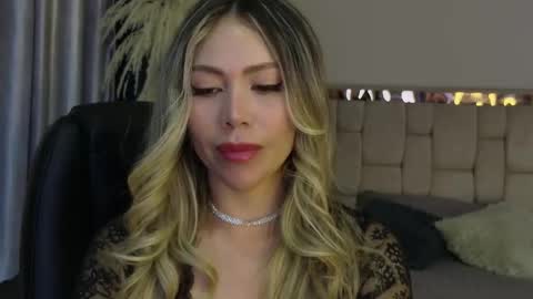 emma coronel online show from March 5, 9:11 pm