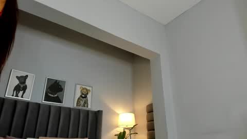 Emma online show from November 29, 8:34 pm