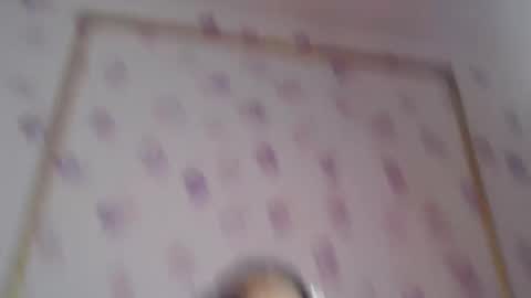 Snapshot of emma_cute_05 chatting on November 7, 2:39 pm Emma cute online show from November 7, 2:39 pm