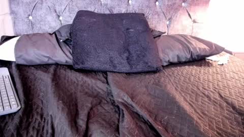 emma_dl2 online show from December 24, 8:27 pm