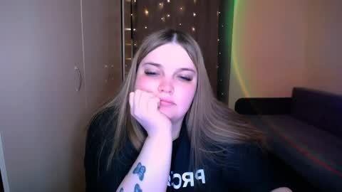 Eva online show from May 19, 6:47 pm