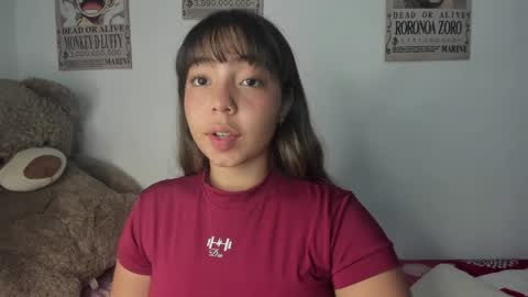 Snapshot of emma_grayys chatting on May 8, 7:57 am emma_grayys online show from May 8, 7:57 am