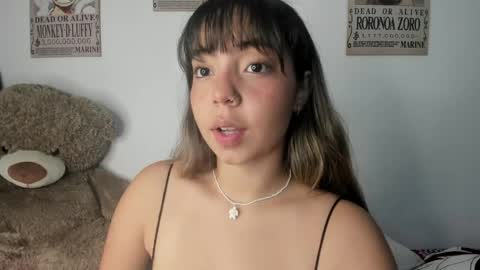 Snapshot of emma_grayys chatting on May 9, 11:48 am emma_grayys online show from May 9, 11:48 am