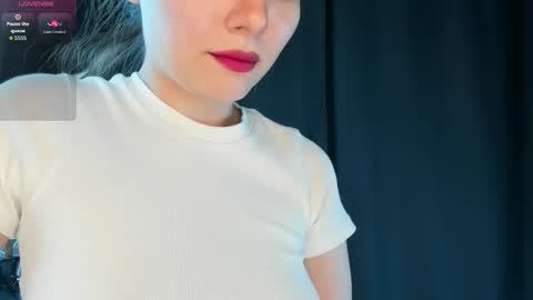 Snapshot of emma_groot chatting on October 2, 6:09 am emma_groot online show from October 2, 6:09 am