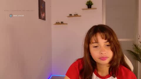 Snapshot of emma_hg1 chatting on September 26, 2:32 pm the girl of your dreams online show from September 26, 2:32 pm