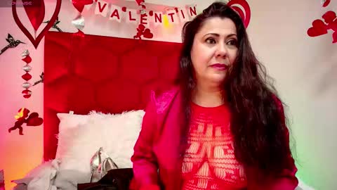 Snapshot of emma_jhomson chatting on February 16, 12:56 pm Emma 3 online show from February 16, 12:56 pm