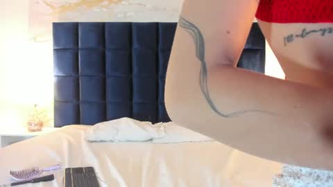 emma_jhoons online show from June 25, 4:23 am
