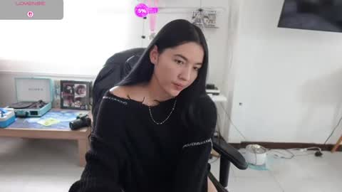 Snapshot of emma_johnson_ chatting on June 23, 4:27 pm emma_johnson_ online show from June 23, 4:27 pm