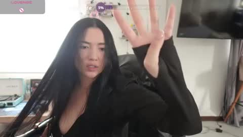 emma_johnson_ online show from July 1, 3:56 pm