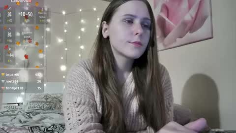 Snapshot of emma_just chatting on November 10, 6:18 pm emma_just online show from November 10, 6:18 pm