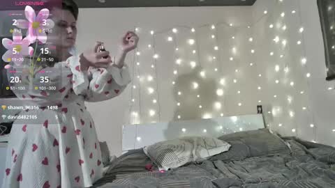 Snapshot of emma_just chatting on May 21, 8:43 am emma_just online show from May 21, 8:43 am