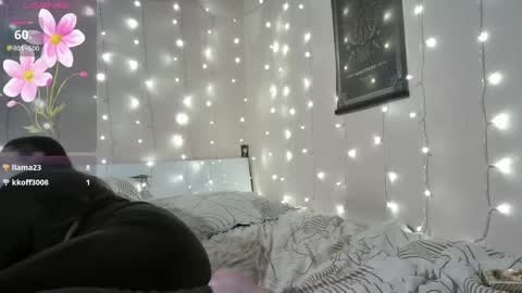 Snapshot of emma_just chatting on May 30, 9:17 am emma_just online show from May 30, 9:17 am