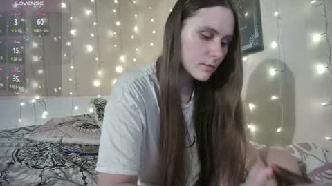Snapshot of emma_just chatting on June 29, 5:24 pm emma_just online show from June 29, 5:24 pm