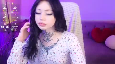 Snapshot of emma_kirks chatting on July 26, 12:34 pm emma_kirks online show from July 26, 12:34 pm