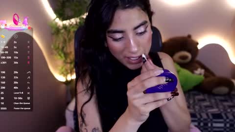 Emma online show from January 8, 4:04 am