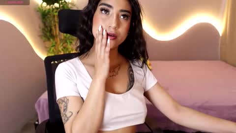 Emma online show from March 13, 10:05 pm