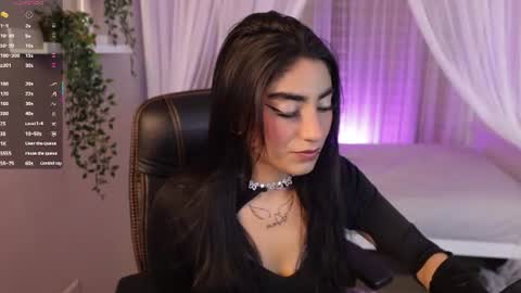 Snapshot of emma_lirys chatting on June 25, 10:03 pm Emma online show from June 25, 10:03 pm