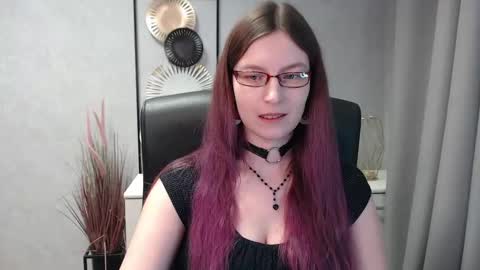 emma online show from December 29, 10:45 am