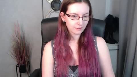 emma online show from February 6, 11:21 am