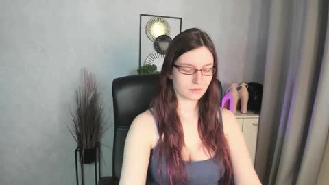 emma online show from May 5, 5:37 am