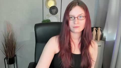 emma online show from June 15, 5:37 pm