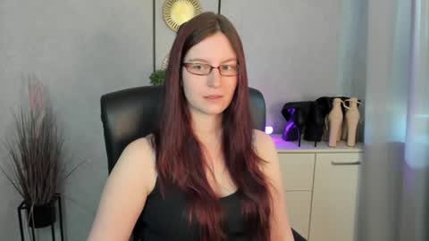 emma online show from June 19, 6:29 am