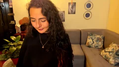 Snapshot of emma_luxy chatting on February 20, 5:12 am  emma luxy online show from February 20, 5:12 am