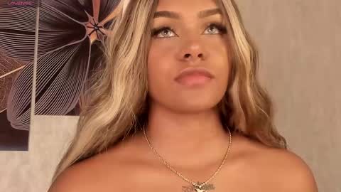 Snapshot of emma_morgann chatting on February 20, 11:42 am Emma Morgann online show from February 20, 11:42 am