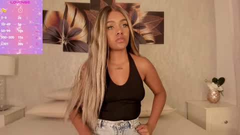 Snapshot of emma_morgann chatting on March 6, 11:36 am Emma Morgann online show from March 6, 11:36 am