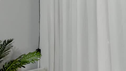 Snapshot of emma_morgann chatting on October 16, 11:55 am Emma Morgann online show from October 16, 11:55 am