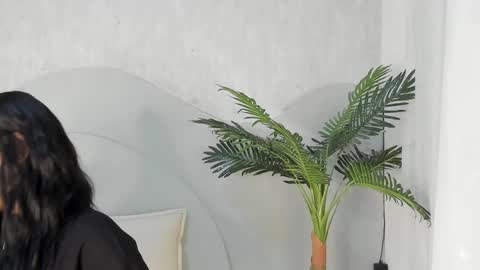 Snapshot of emma_morgann chatting on December 2, 11:37 am Emma Morgann online show from December 2, 11:37 am