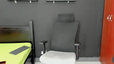 emma online show from November 6, 3:24 pm