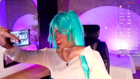     online show from April 25, 10:29 am