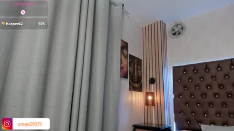 Snapshot of emma_petite4u chatting on February 19, 10:20 pm Emma online show from February 19, 10:20 pm