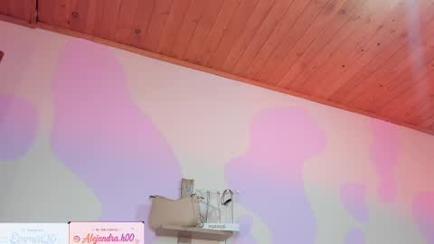 Snapshot of emma_queens1 chatting on May 27, 1:57 am Emma online show from May 27, 1:57 am