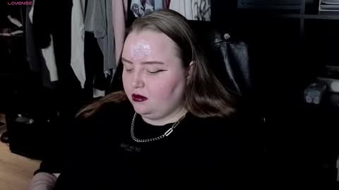 Snapshot of emma_razoom chatting on November 19, 10:54 pm Emma Razumovskaya online show from November 19, 10:54 pm