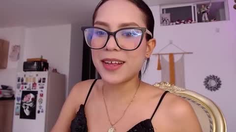 Emma online show from January 20, 10:04 pm