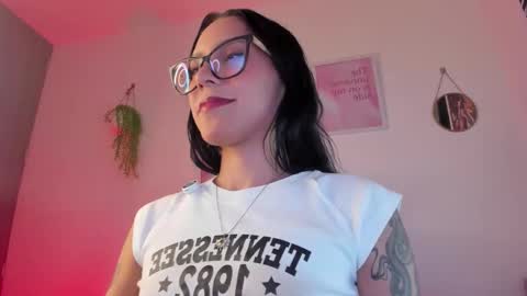 Snapshot of emma_rinaldi_ chatting on January 10, 4:58 am Emma online show from January 10, 4:58 am