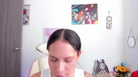 Snapshot of emma_rinaldi_ chatting on February 9, 1:37 pm Emma online show from February 9, 1:37 pm