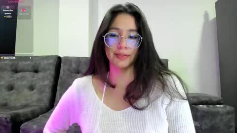Emma online show from October 20, 3:51 am