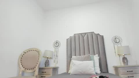 emma scott 7 online show from December 1, 11:26 am