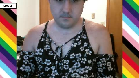 Snapshot of emma_the_boy chatting on June 3, 6:27 am emma_the_boy online show from June 3, 6:27 am