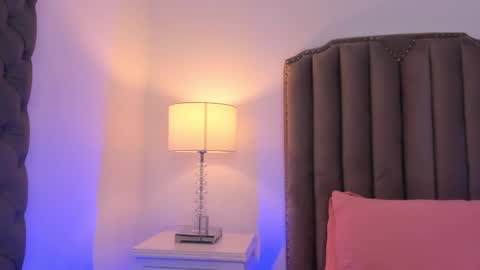 Ema online show from December 23, 3:44 pm