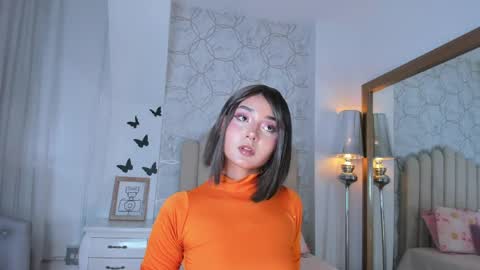 Snapshot of emma_torres__ chatting on May 16, 11:42 am Ema online show from May 16, 11:42 am