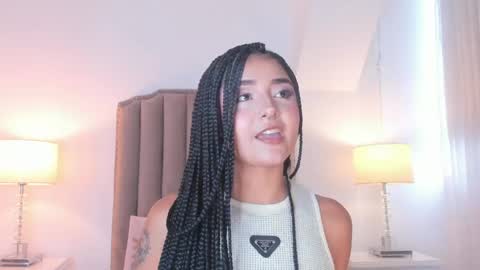 Snapshot of emma_torres__ chatting on June 3, 12:08 pm Ema online show from June 3, 12:08 pm