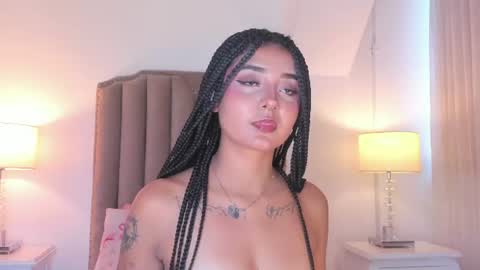 Snapshot of emma_torres__ chatting on June 18, 12:31 pm Ema online show from June 18, 12:31 pm