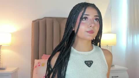 Snapshot of emma_torres__ chatting on June 24, 12:26 pm Ema online show from June 24, 12:26 pm