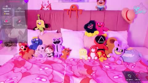 Emma online show from February 24, 8:07 pm