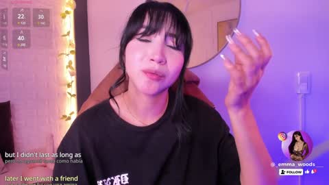 Snapshot of emma_woods__ chatting on December 26, 3:20 pm emma_woods__ online show from December 26, 3:20 pm